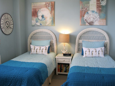 twin beds guest room